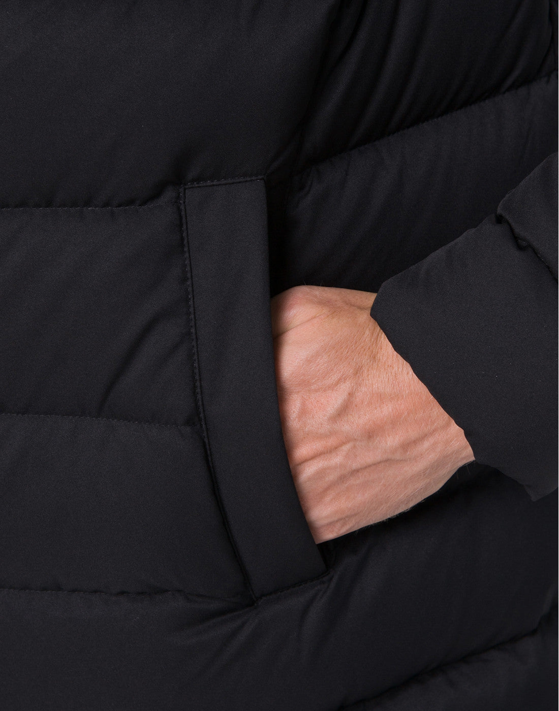 HERNO - Piumino Nero in Arendelle