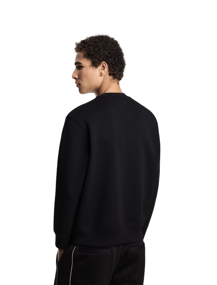 EMPORIO ARMANI - Felpa Nera con ricamo EA in rilievo